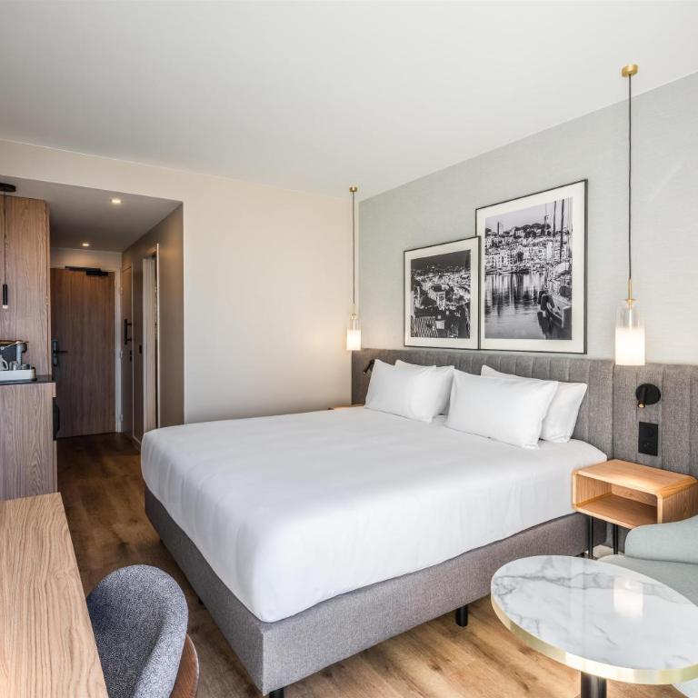 Radisson Hotel Cannes Seaside - Chambre Premium avec Balcon - Vue sur Mer - 7