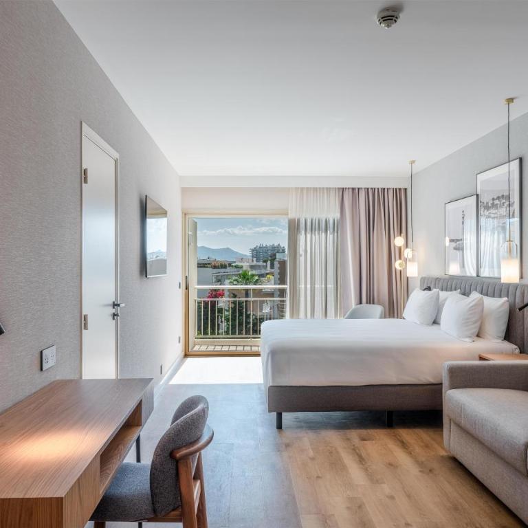 Radisson Hotel Cannes Seaside - Suite Junior avec Balcon - Vue sur Jardin - 3