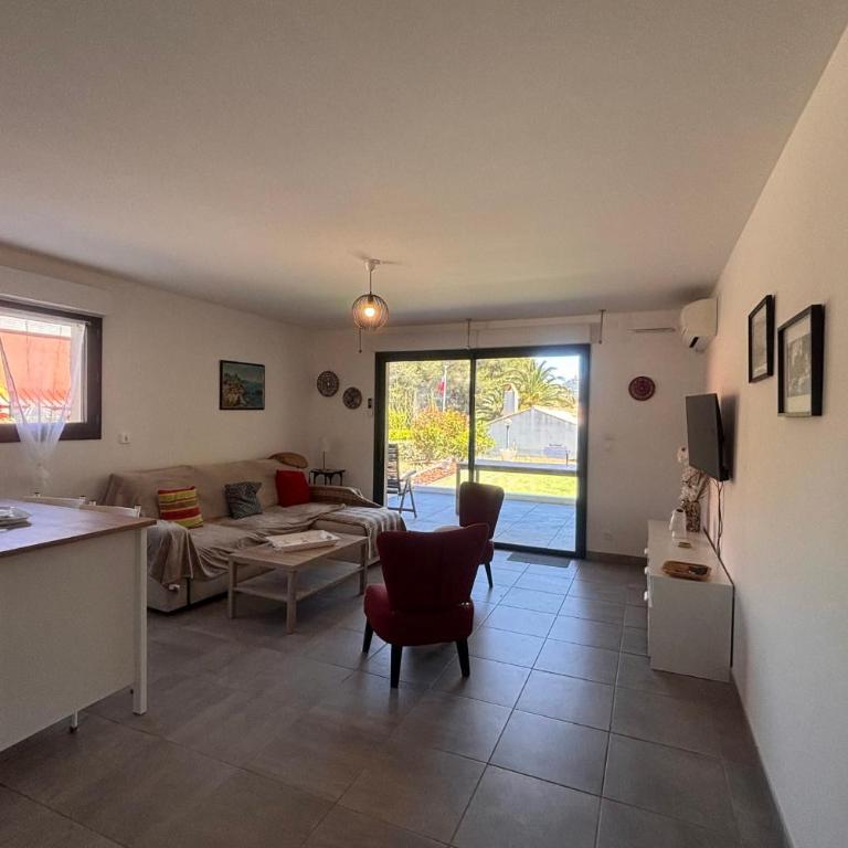 Apartment with garden in Saint-Raphaël - Apartment - 1