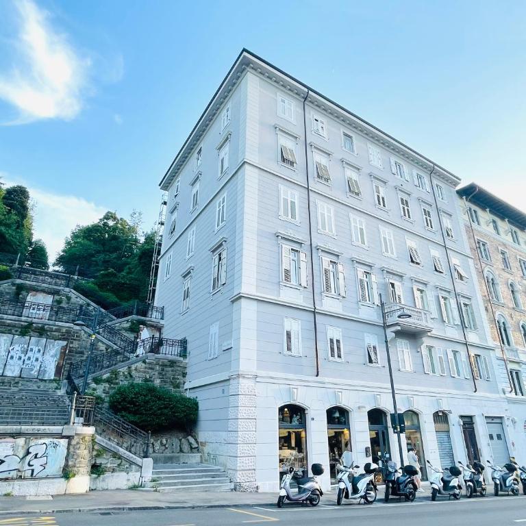 James Joyce Luxury Apartment - Two-Bedroom Apartment - 20