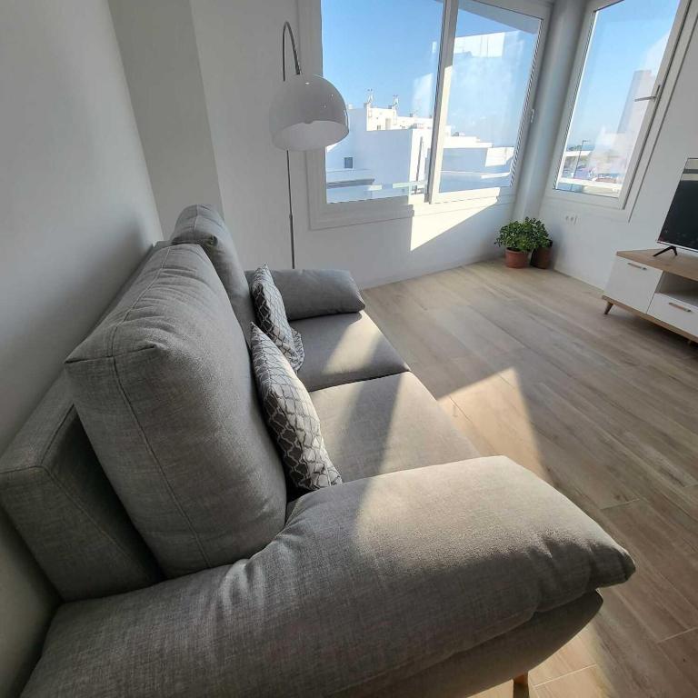 Apartamento con Vistas al Mar y Rooftop privado F4 - Two-Bedroom Apartment - 7