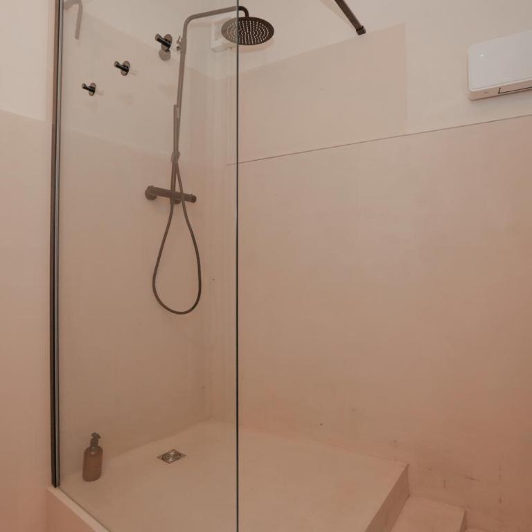 5' to the station - 1G Wi-Fi - Self check-in - Appartamento con 1 Camera da Letto - 9