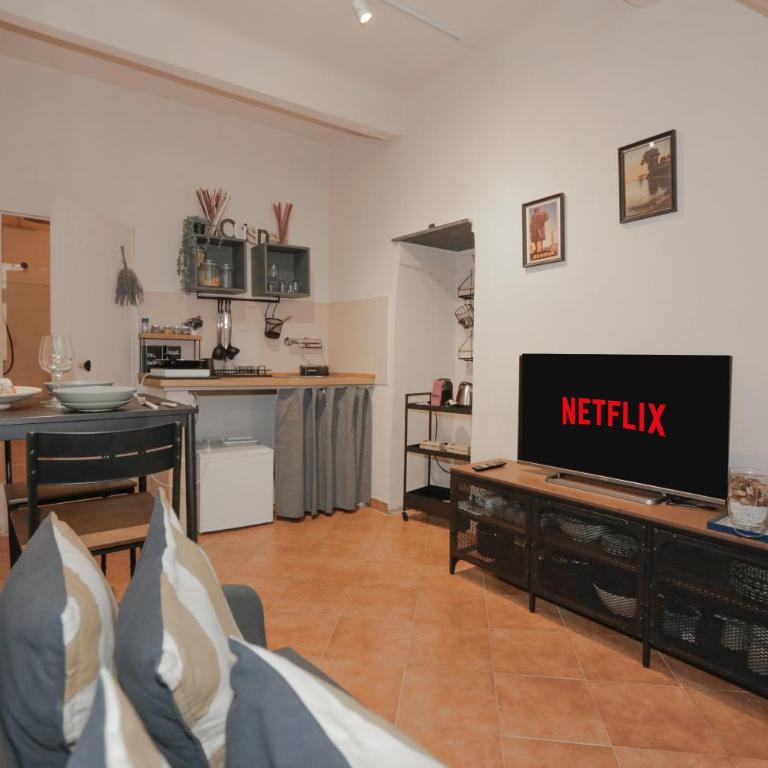 5' to the station - 1G Wi-Fi - Self check-in - Appartamento con 1 Camera da Letto - 18