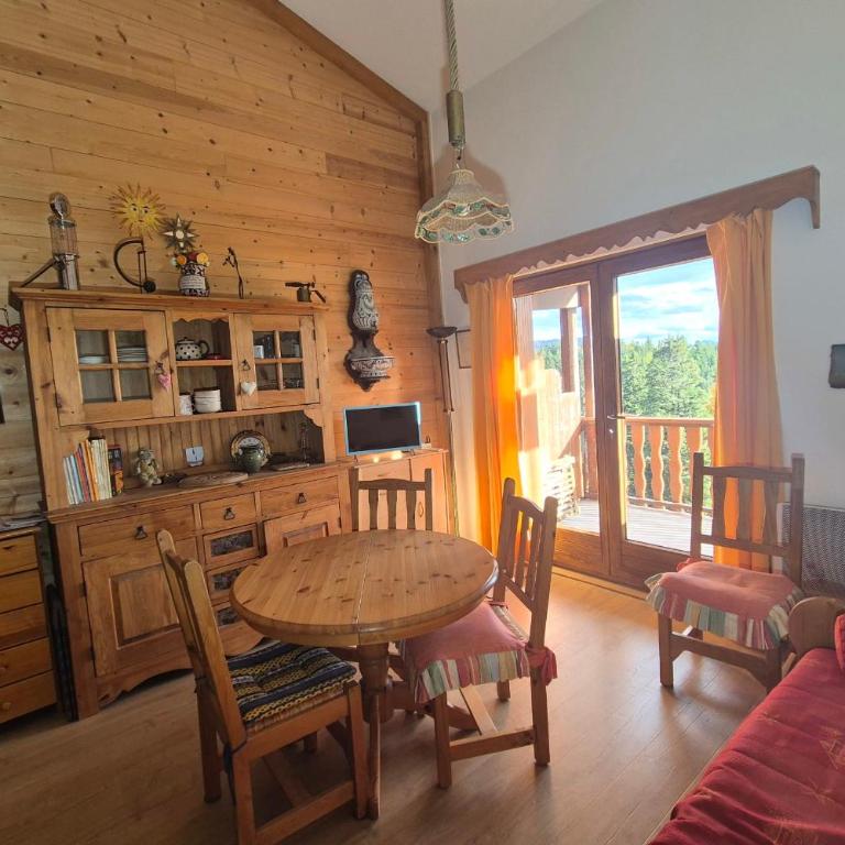 Duplex 4 personnes au Revard Ski soleil & commerces au pied de la rés - Appartement - 17