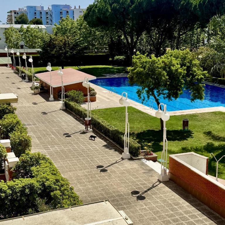 AMPLIO APARTAMENTO VISTAS PISCINA - Apartment - 18
