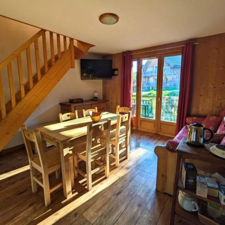 Chalet MÖKI accès piscine sauna - Ferienhaus - 9