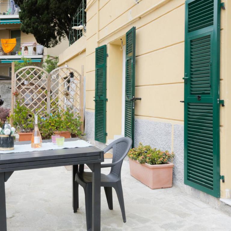 AC - Netflix - 1G Wi-Fi - 5' to the station - One-Bedroom Apartment - 5