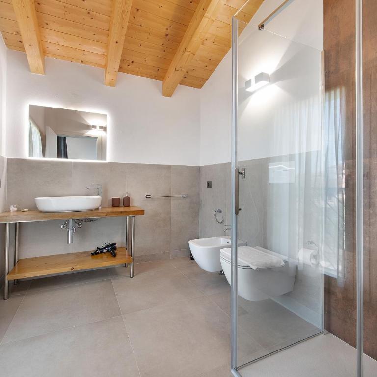 Agriturismo Casa Irma - Appartamento Deluxe con 2 Camere da Letto e Vista Giardino - 14