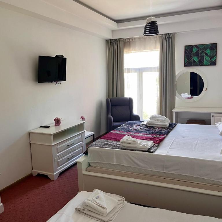 Diamond Hotel & Restaurant Ulcinj - Deluxe Apartment - 4
