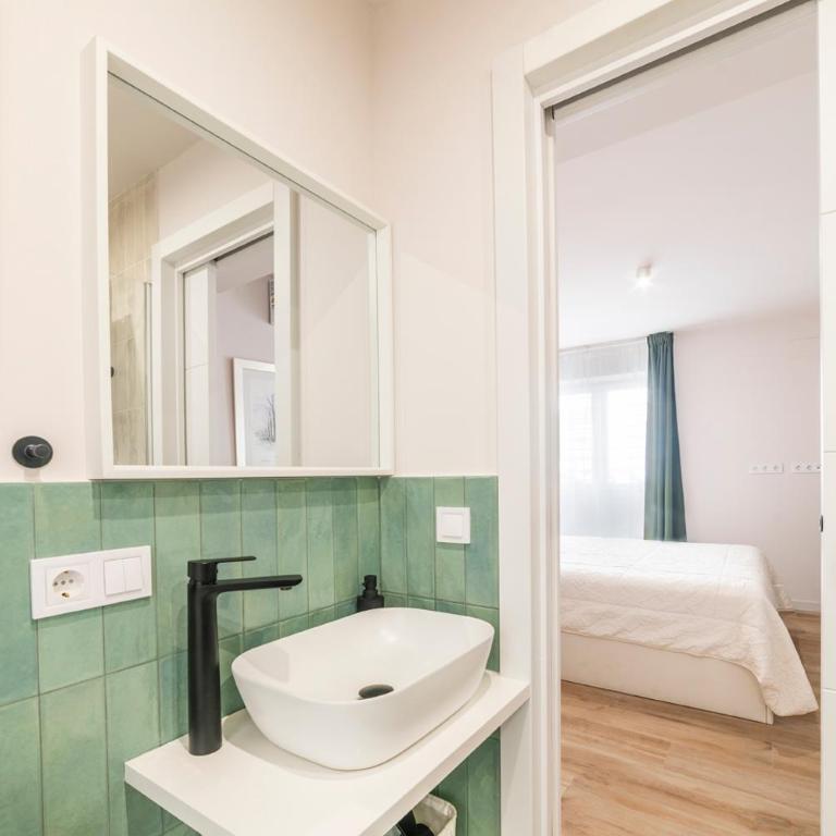 Home2Book Seville City Comfort - Apartamento de 2 dormitorios - 14