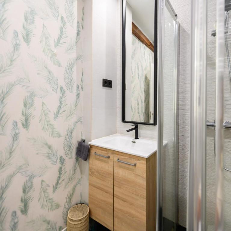 TET263D - Piso de 2 dormitorios y terraza en el Centro de Madrid - Alquiler temporal - Apartamento de 2 dormitorios - 41