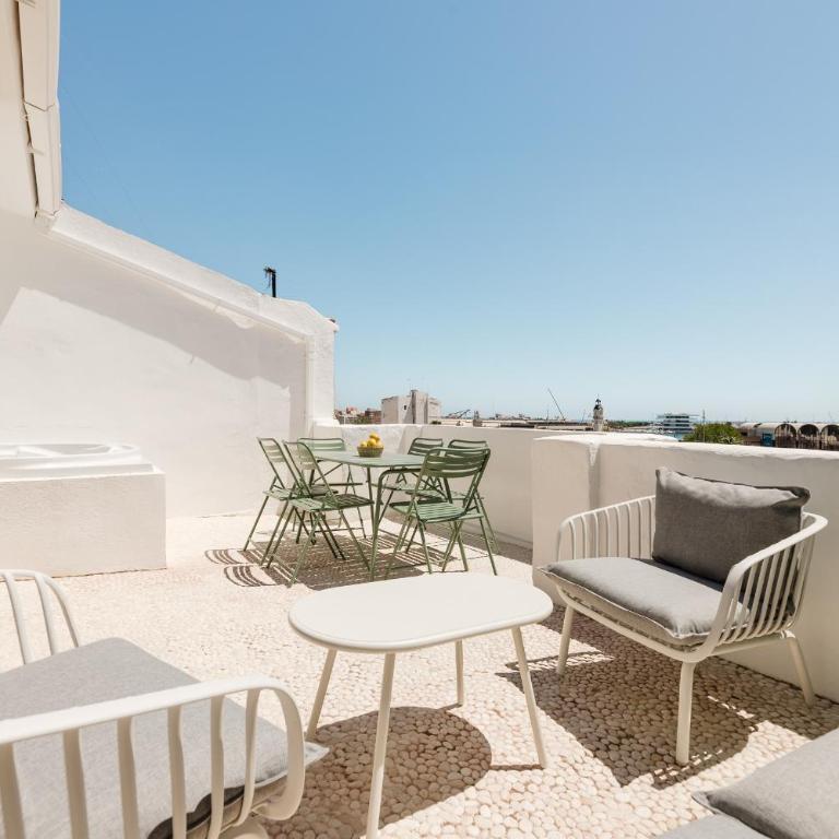 Attico - Maritim - Appartement 2 Chambres avec Terrasse et Vue sur la Mer - 1