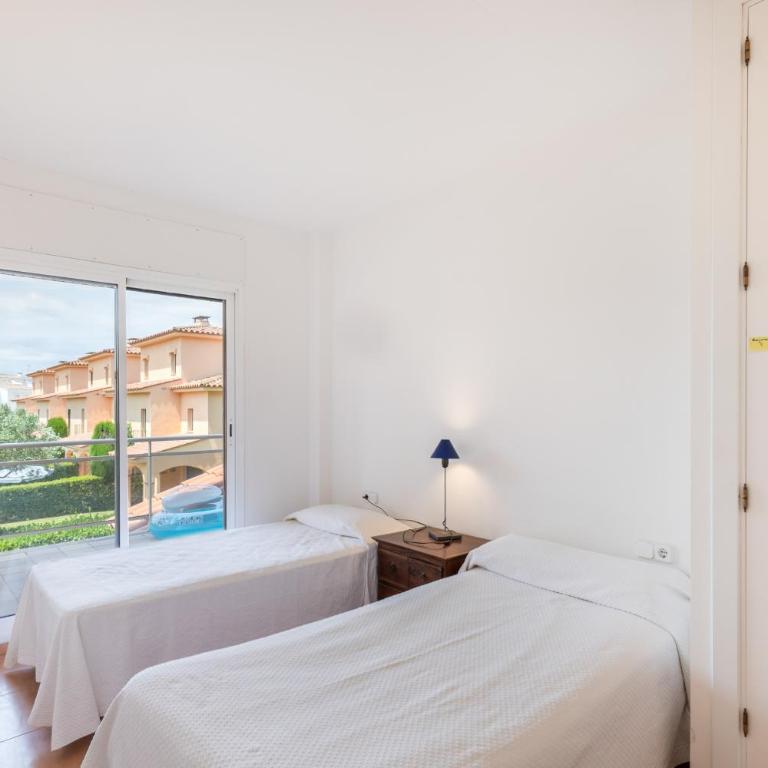 Port Pals B202 - Apartamento Premium de 3 dormitorios con balcón - 2