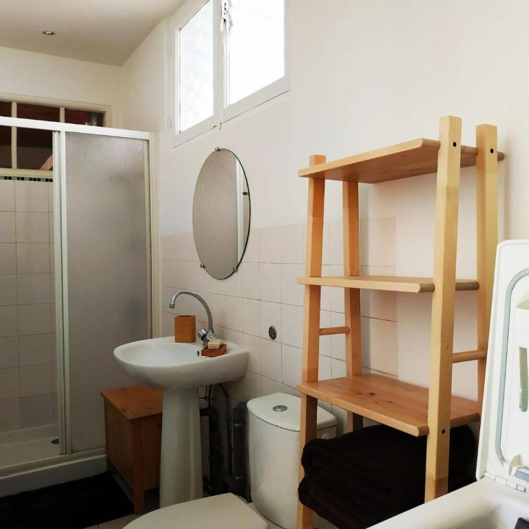 Charmant 2 pieces, proche plage, commerces, restaurants - Appartement 2 Chambres - 8
