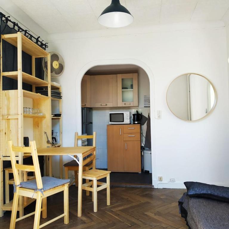 Charmant 2 pieces, proche plage, commerces, restaurants - Appartement 2 Chambres - 15