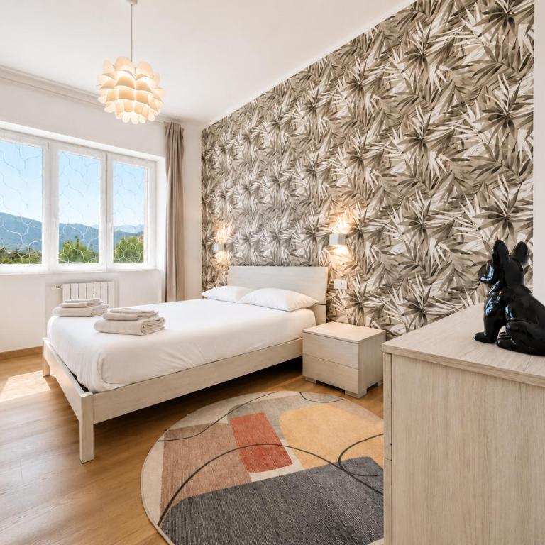 Bright and Spacious Elegant Apartment 5 min Airport - Appartamento con 2 Camere da Letto - 2