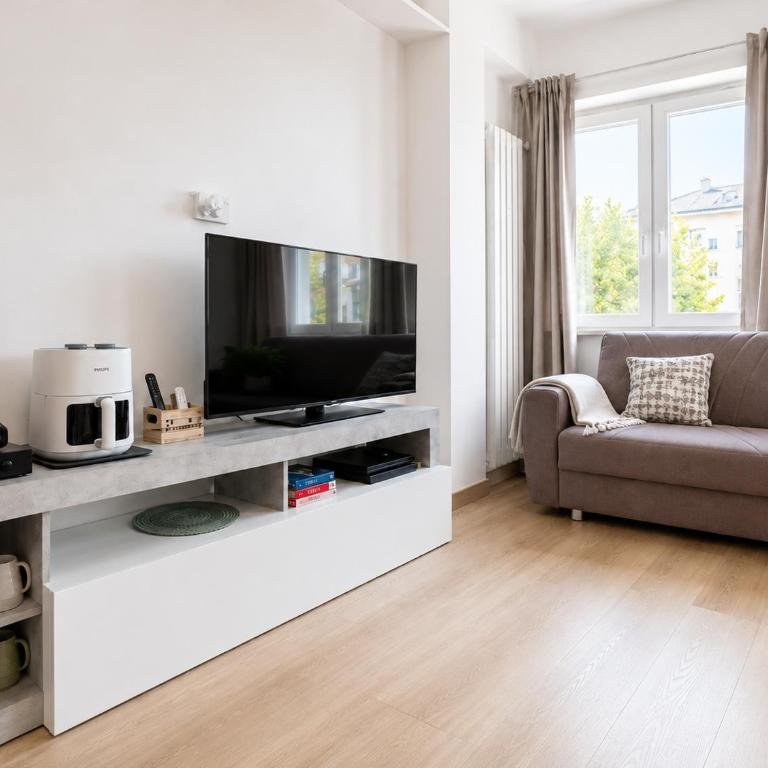 Bright and Spacious Elegant Apartment 5 min Airport - Appartamento con 2 Camere da Letto - 20