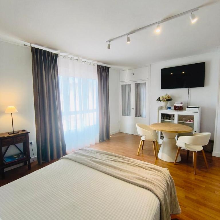 Ático Luz de Córdoba Station parking free center city - Deluxe Studio mit Kingsize-Bett - 4