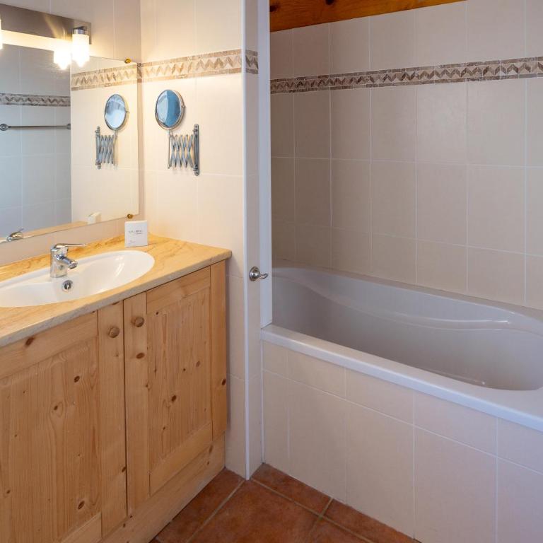 Chalet six pièces pour 12 personnes - Maison de Vacances - 13