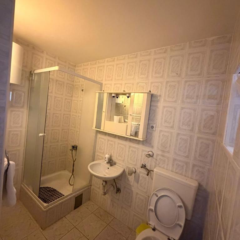 White Hills Apartments Budva - Vierbettzimmer - 1
