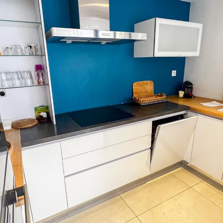 AC - Parking included - Near the city wall - Maison 2 Chambres - 12