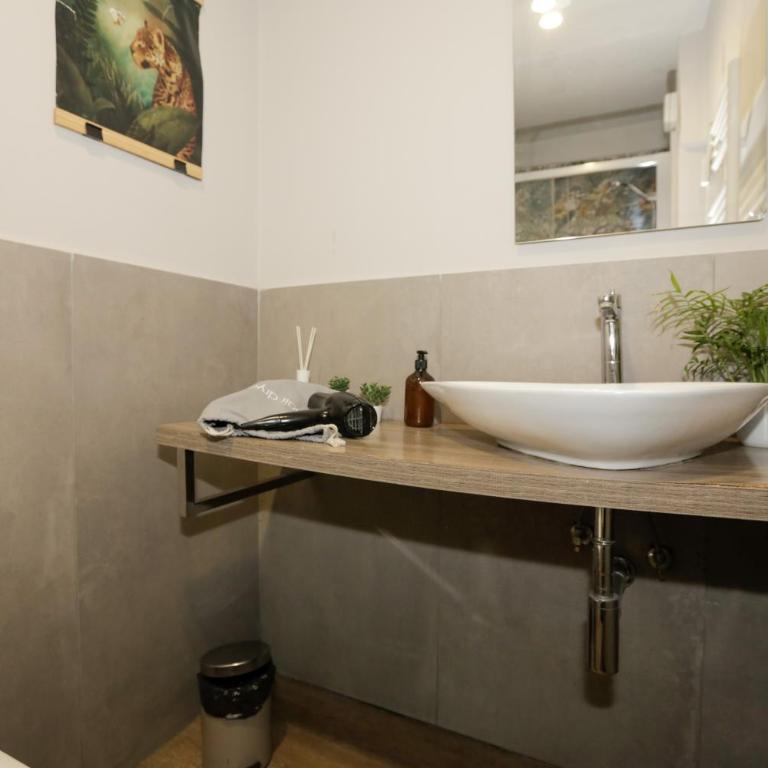 Next to Center - 1G WiFi - Netflix - Self check-in - Appartamento con 1 Camera da Letto - 5