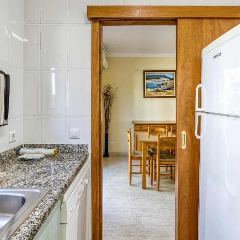 Casa con piscina comunitaria - Maison de Vacances - 11