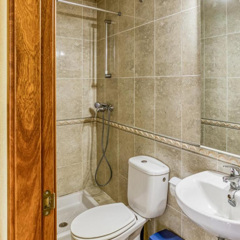Casa con piscina comunitaria - Maison de Vacances - 24