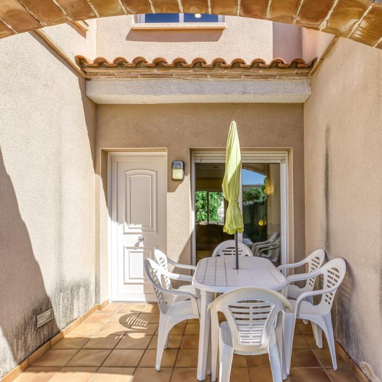 Casa con piscina comunitaria - Maison de Vacances - 3