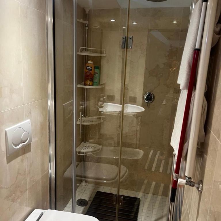 Studio Natalie - Camera Tripla con Bagno Privato - 34