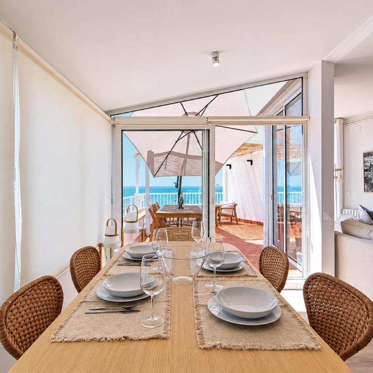 Oceanfront Penthouse with Terrace and Views - Appartement 2 Chambres - 2
