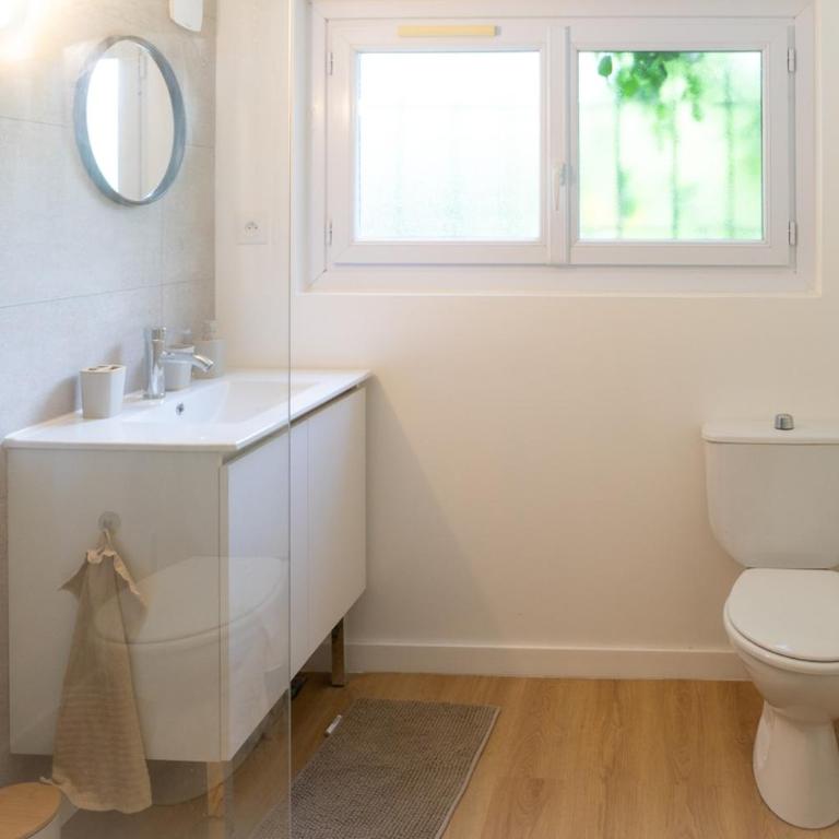 Ground floor apartment, garden bikes ,between lake and ocean - Appartement 2 Chambres - 28