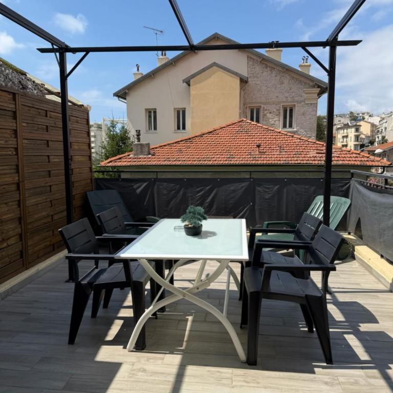 Sunny studio - Magnan, Tramway-Proche aéroport - Appartement 1 Chambre - 2