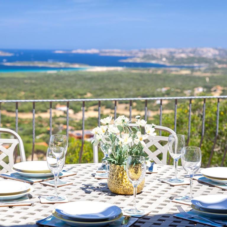 Itadhome - "Vista Paradiso", Exclusive Villa con vista su Arcipelago Maddalena, vicino al mare - Villa con 3 Camere da Letto - 4