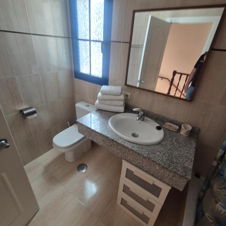Villa Etxetxo - Two-Bedroom House - 17