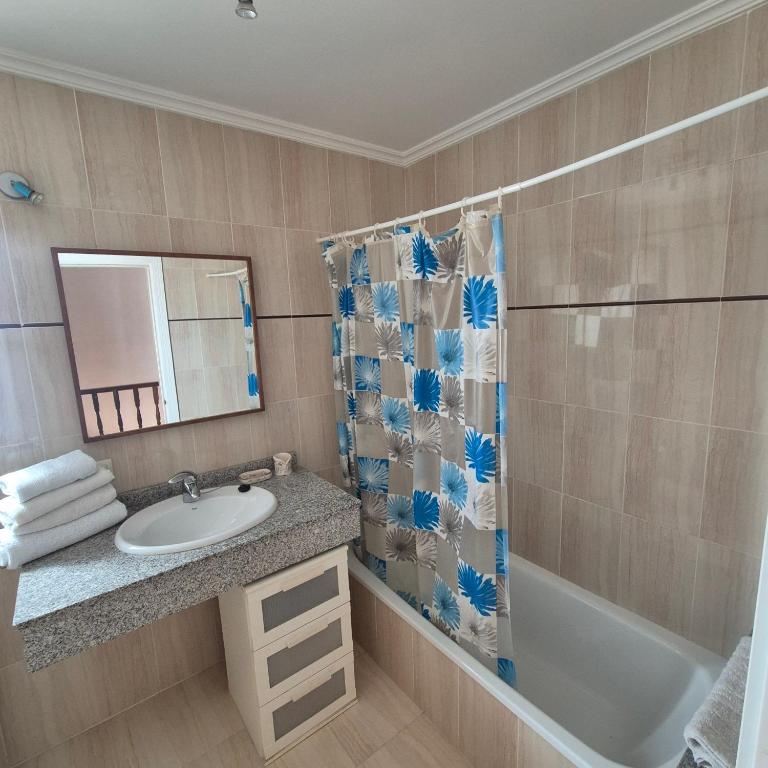 Villa Etxetxo - Two-Bedroom House - 18
