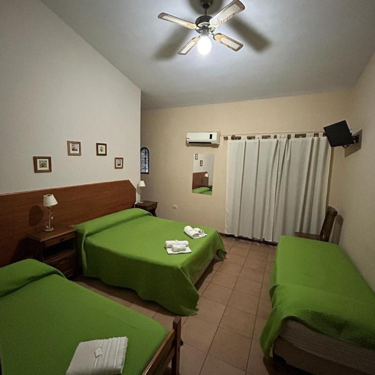 Hotel Gala - Habitación cuádruple - 4