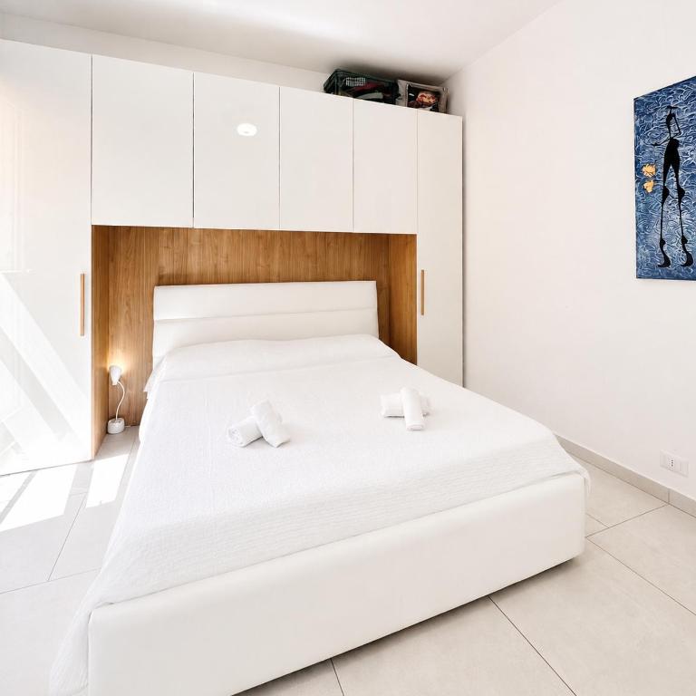 Hostdomus - Blues Apartment - One-Bedroom Apartment - 1
