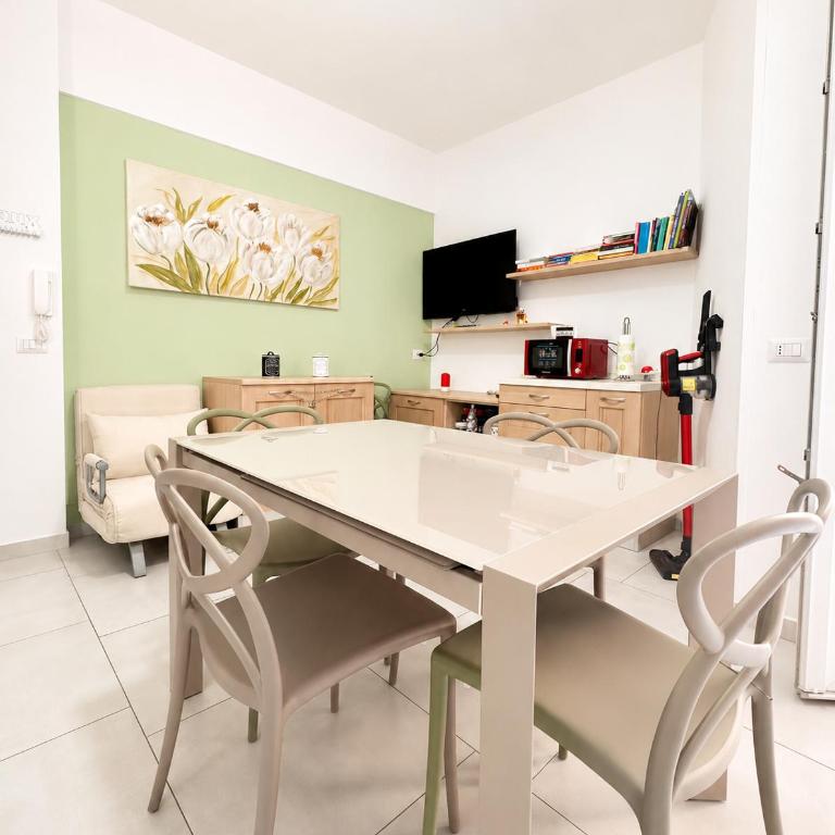 Hostdomus - Blues Apartment - One-Bedroom Apartment - 5