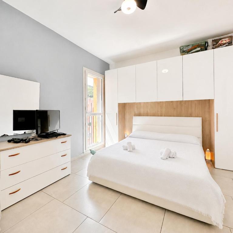 Hostdomus - Blues Apartment - One-Bedroom Apartment - 12