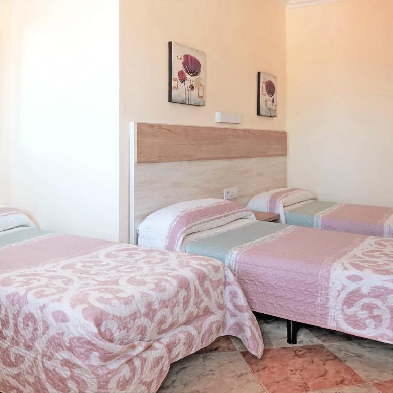Hostal Sonrisa del Mar - Dreibettzimmer - 2
