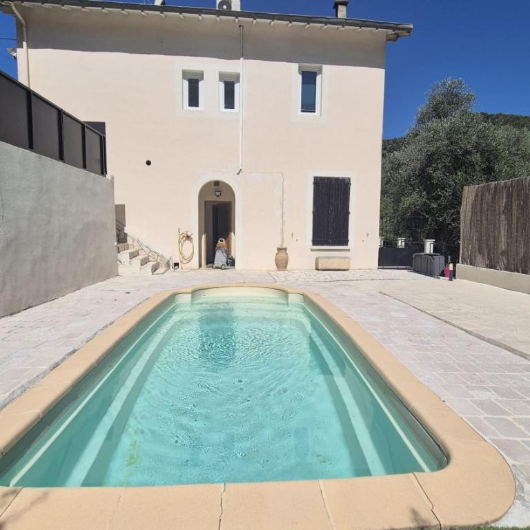 Charmante Villa individuelle Niçoise avec piscine privée proche Monaco - Villa - 1