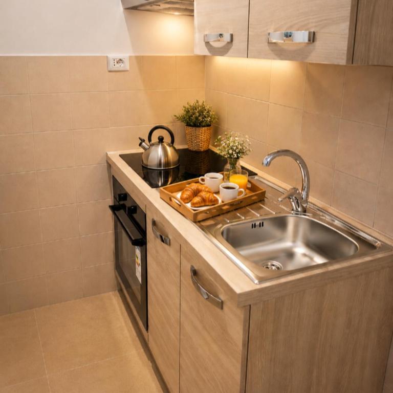 Modern two-room apartment for 2, 20 minutes from Termini - Apartment mit 1 Schlafzimmer - 20