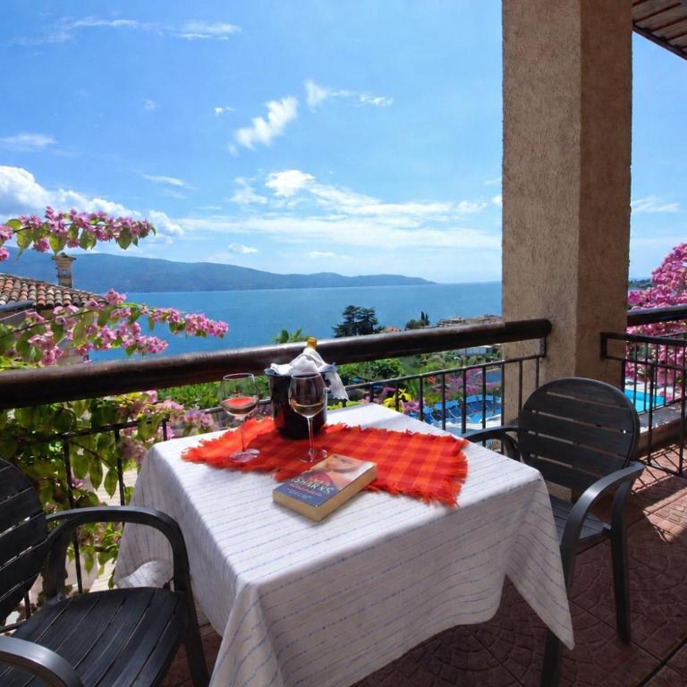 Hotel Palazzina - Camera Matrimoniale Superior con Balcone e Vista Lago - 6