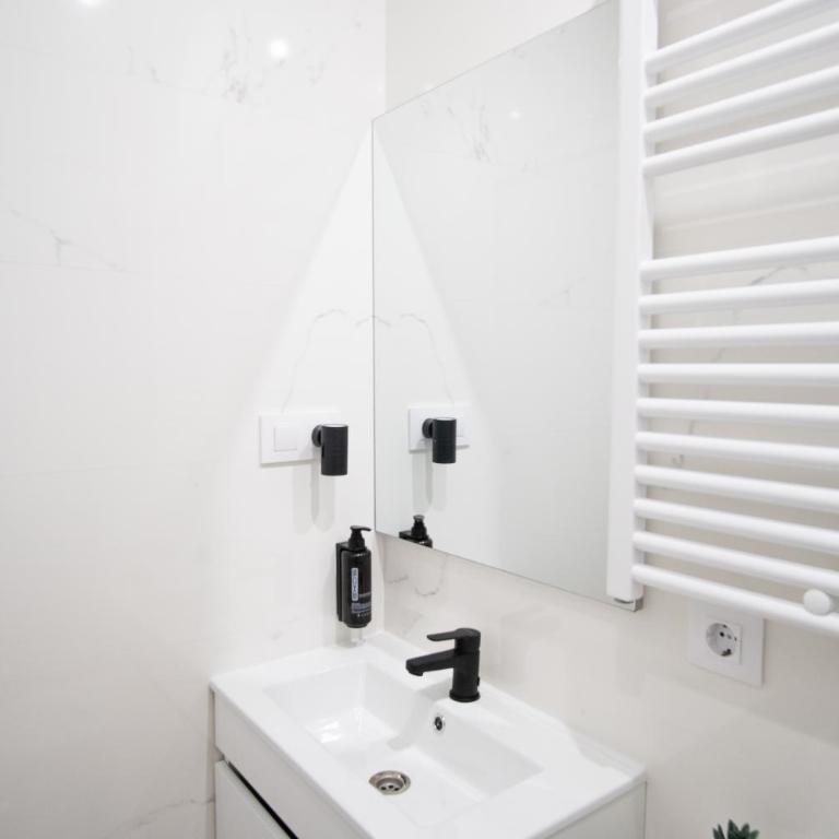 Modern Studio Juan Boscán - Madrid - Apartamento de 1 dormitorio - 3