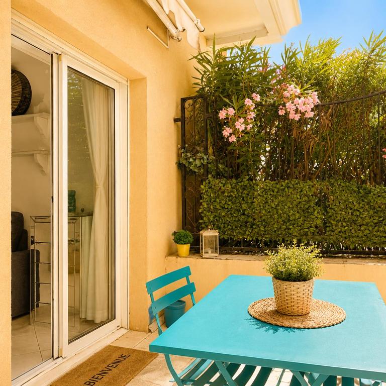 Beachfront apartment in Menton - Appartement - 15