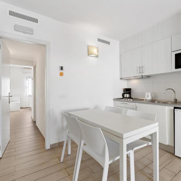 Hotel THB Flora - Apartamento Superior de 1 dormitorio (2 adultos) - 7