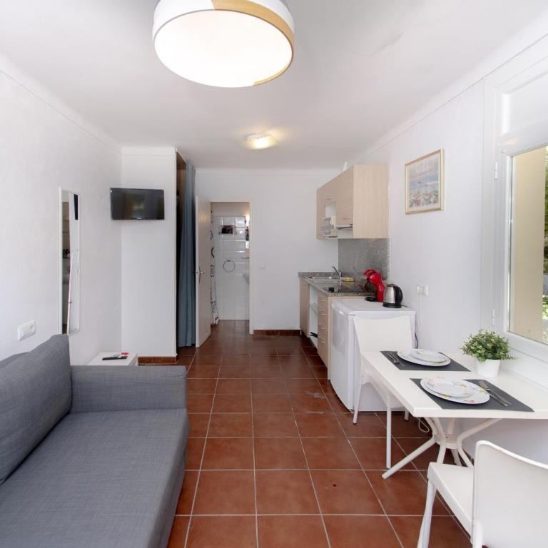 WELCS ESTUDIOS MADRAGUE en L'Almadrava primera linea de mar - Estudio con sofá cama - 4