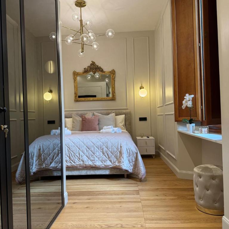 Cozy apartments in Rome near Santa Maria - Apartment - 5
