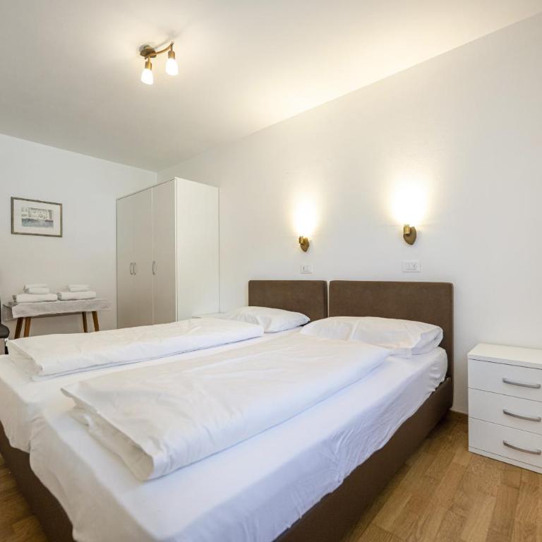 Apartments Villa Jim - Appartamento con 3 Camere da Letto e Giardino - 13